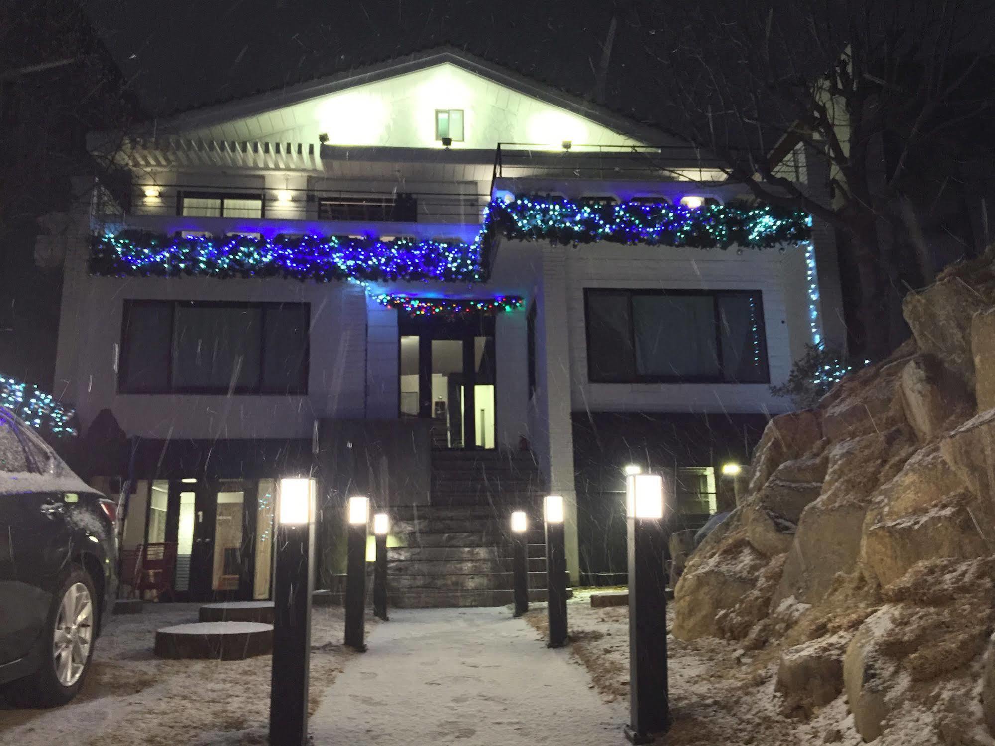 Hostel House 740 Seoul Exterior foto